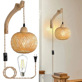 Luminária de Parede de Bambu e Rattan
