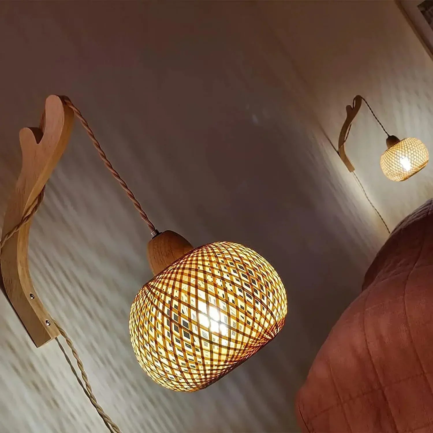 Luminária de Parede de Bambu e Rattan